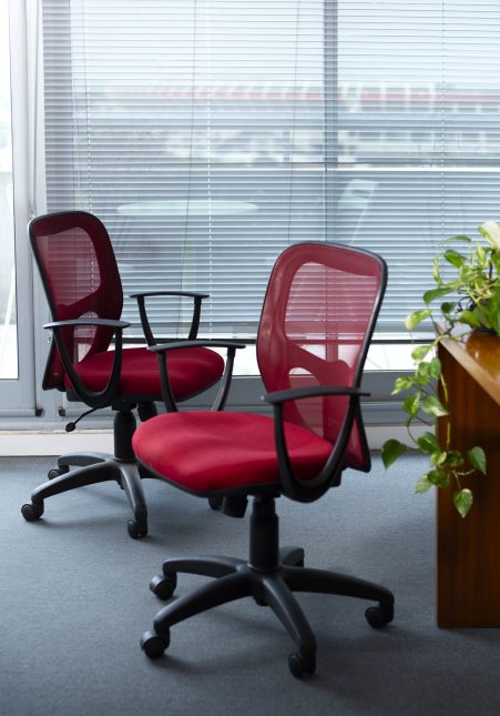 still-life-office-chair-indoors (2)